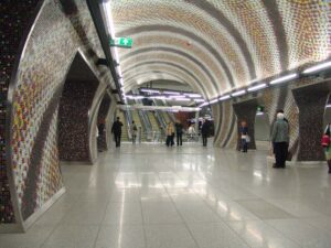 A 4-es metró két állomását is díjazták az egyik legrangosabb építészeti portálon